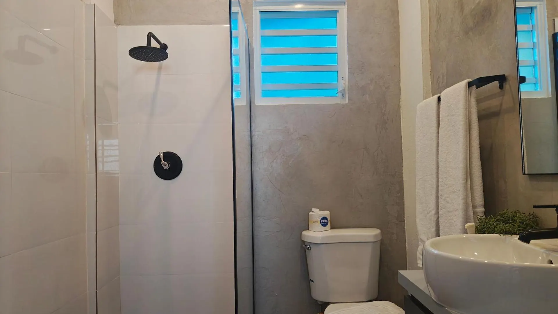 아파트 Perfect Homebase Studio Near Beach 산후안